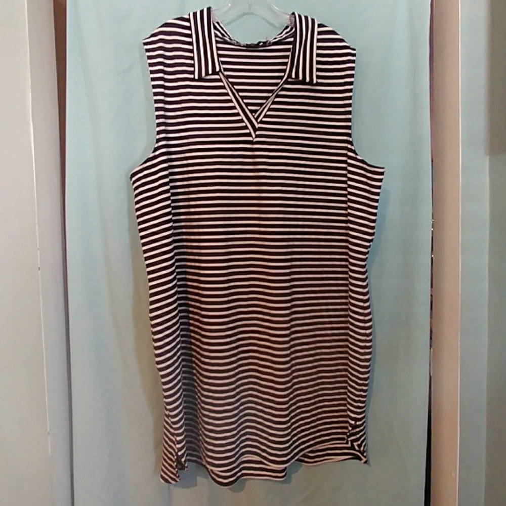 Leota sleeveless shirt dress - 4 L/22 W